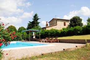 Hotels in Lustignano